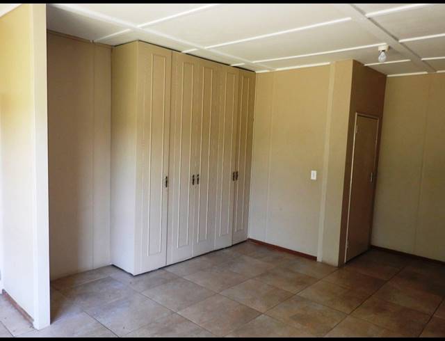 9.30HA FARM FOR SALE IN ZOEKFONTEIN